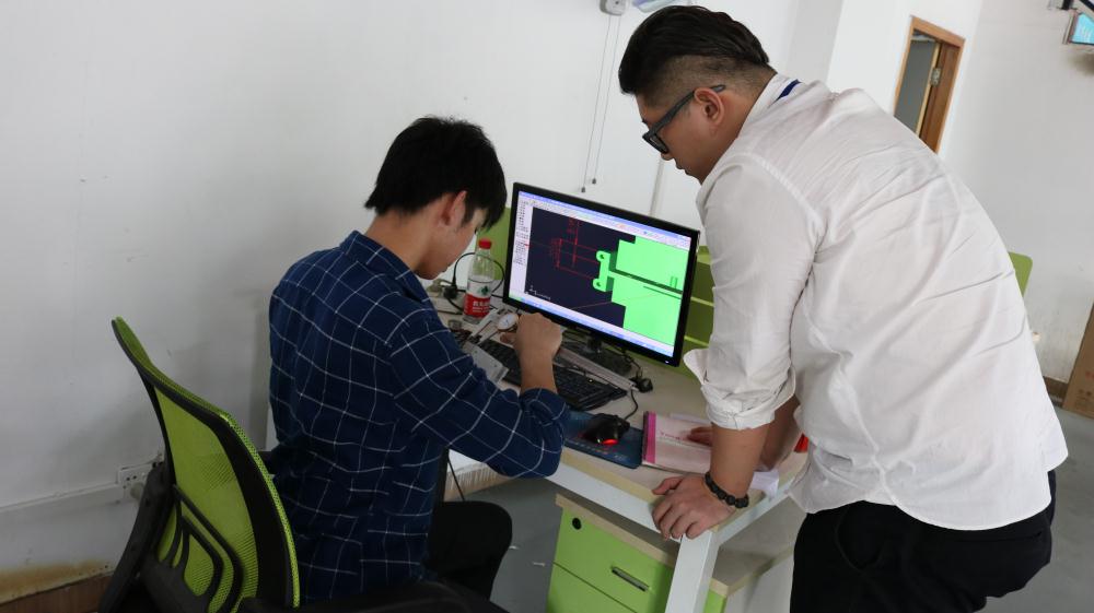 零件加工研發